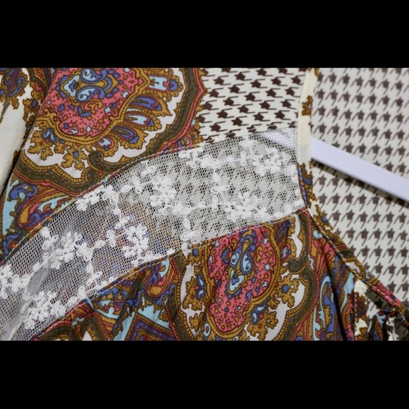 UMGEE USA cream multi pattern boho top Sz L - Picture 6 of 8